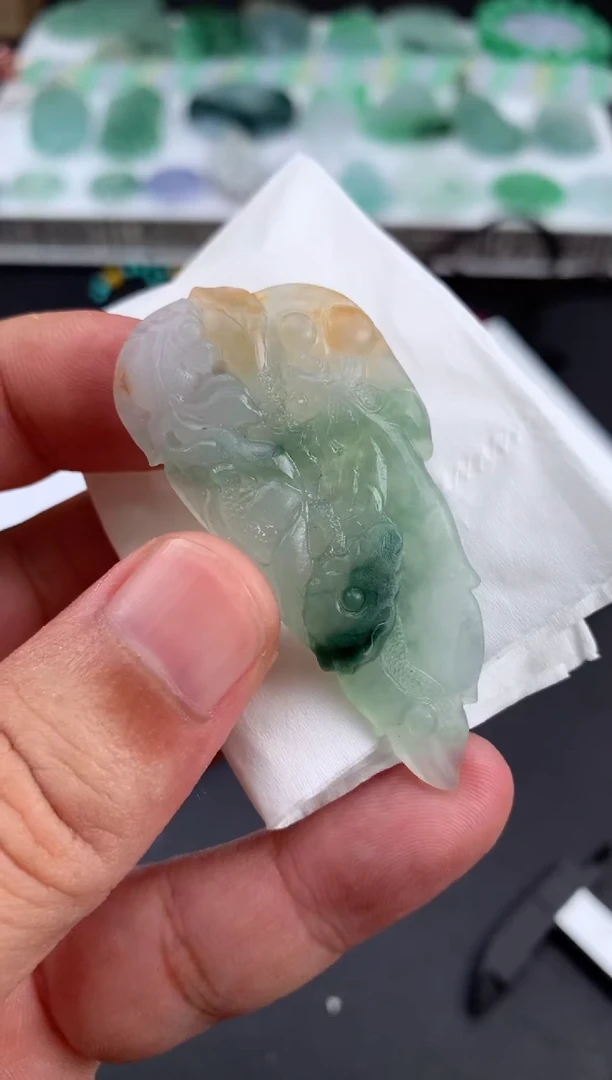 未镶嵌定制翡翠粘***王翡翠