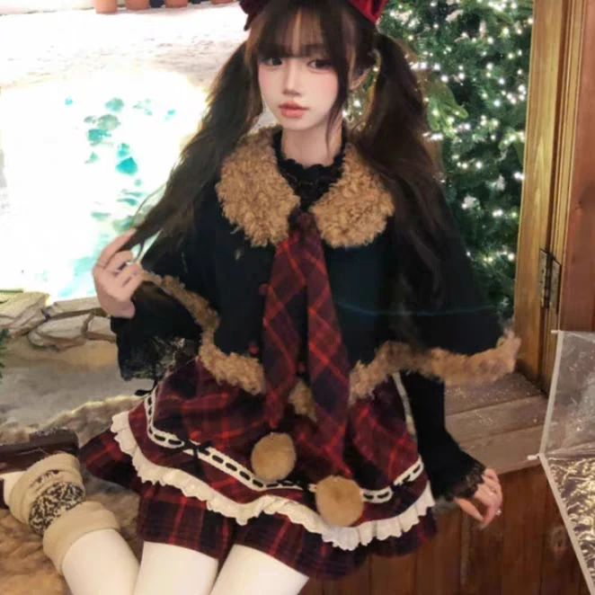 2025圣诞恋歌冬日氛围感斗篷+红格纹连衣裙套装甜美可爱两件套女