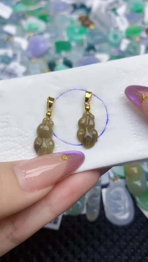 翡翠银S925镶嵌颈饰   天然翡翠A货  百元以上9米证书费自理