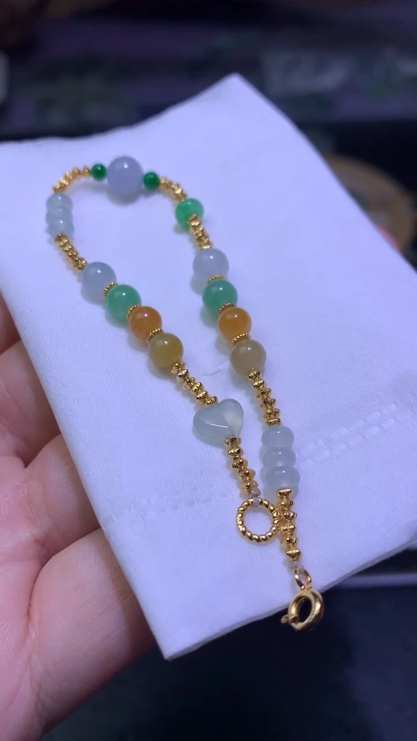 颈饰未镶嵌翡翠净货