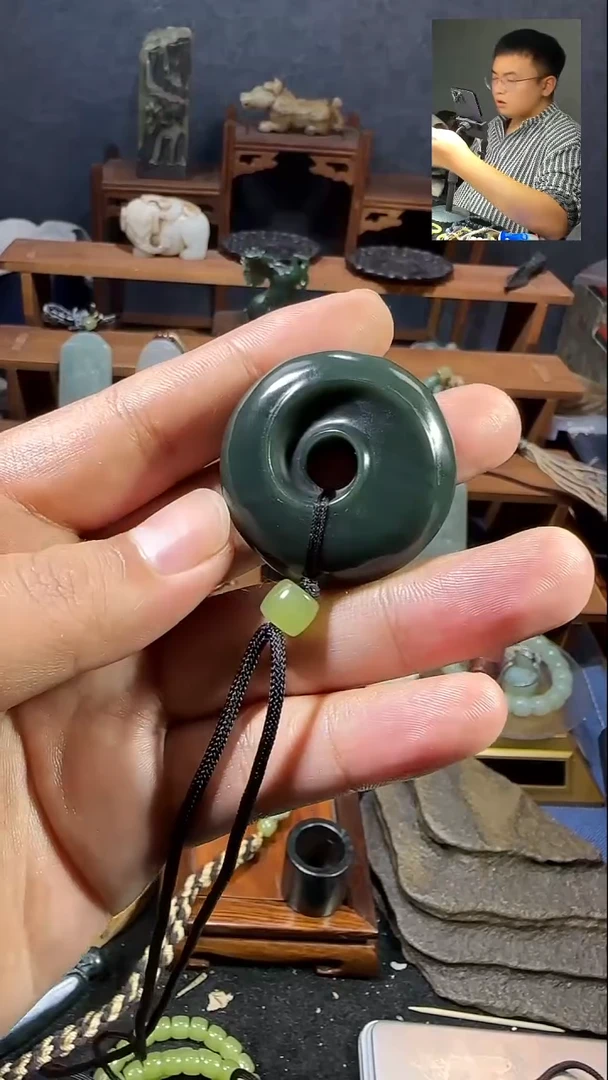 吊坠(不含链)未镶嵌和田玉随机发货