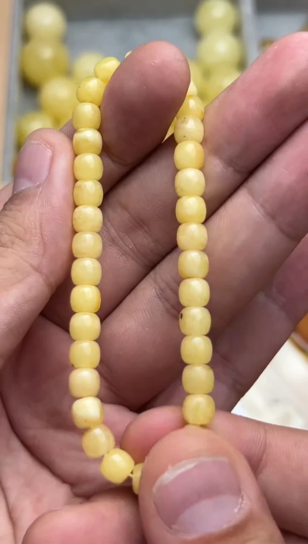 裸石蜜蜡未镶嵌虫*?天然蜜蜡微瑕珠子 假一赔万