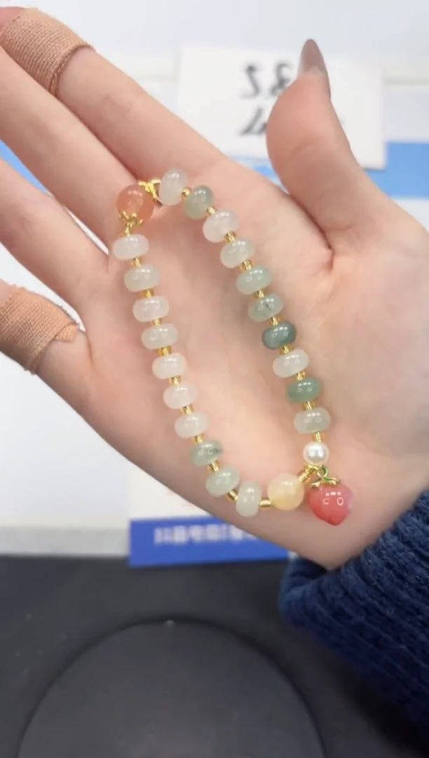 【闪购商品】石英质玉手镯未镶嵌桃子zc