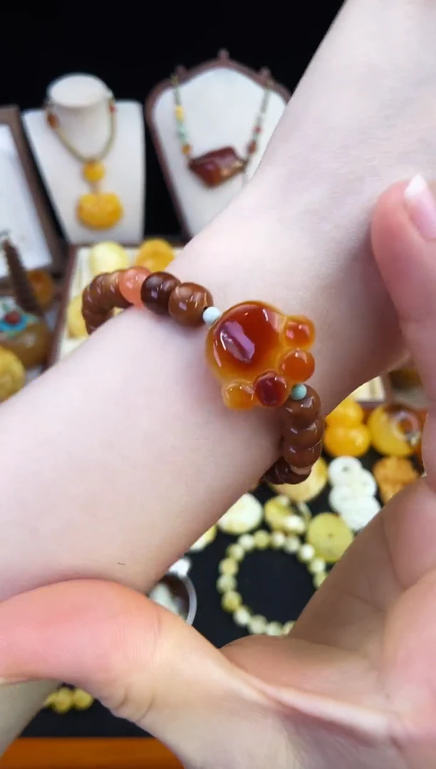 琥珀未镶嵌珠宝奇石柒月