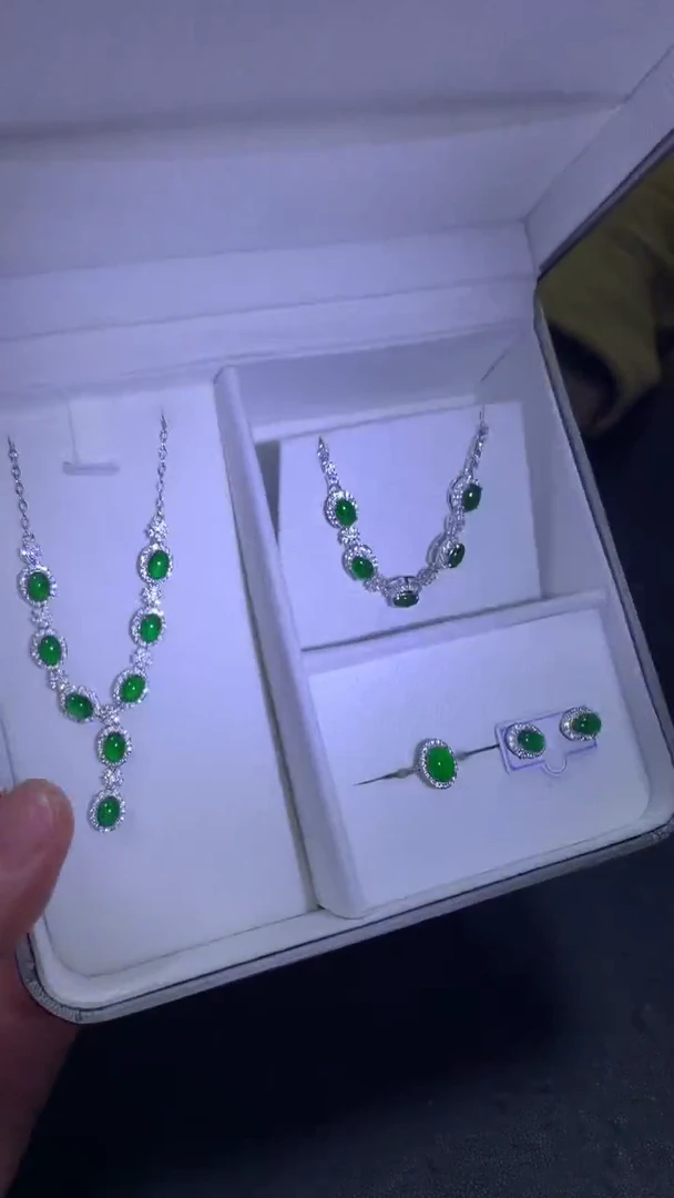 【闪购商品】翡翠套链未镶嵌1035032794/多样性发一