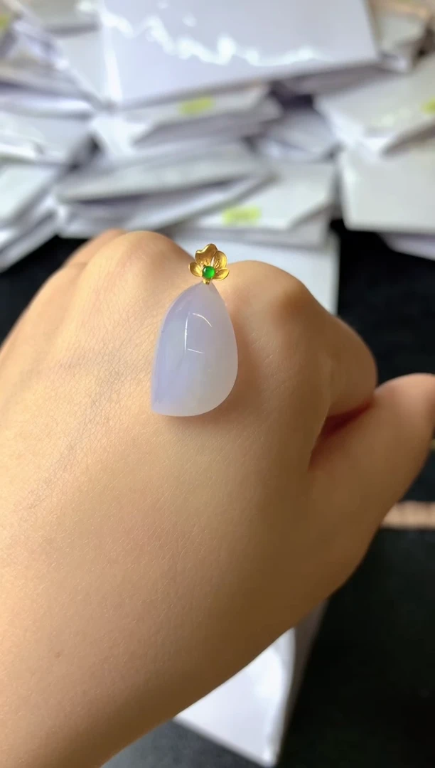 吊坠(不含链)18K金镶嵌翡翠s****s吊坠