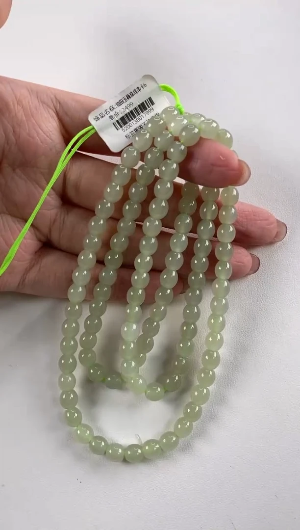 颈饰未镶嵌和田玉桶珠珠串