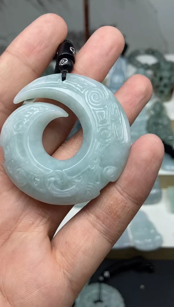 颈饰未镶嵌翡翠时来运转
