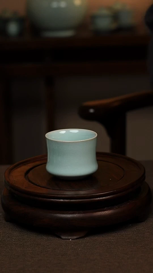 瓷片天青色全手工束腰杯100ml微瑕不带礼盒