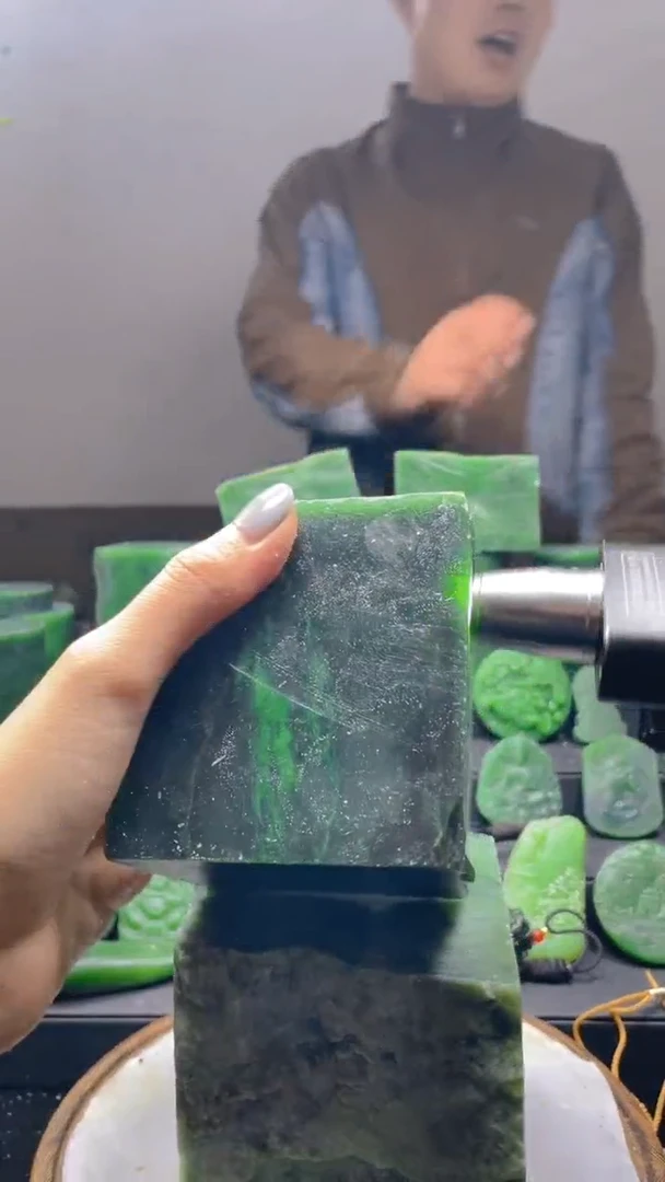 未镶嵌和田玉珠宝半成品1