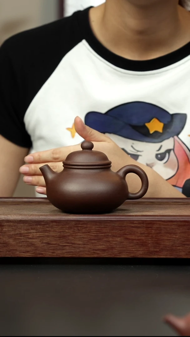 紫砂茶壶老紫泥 容天