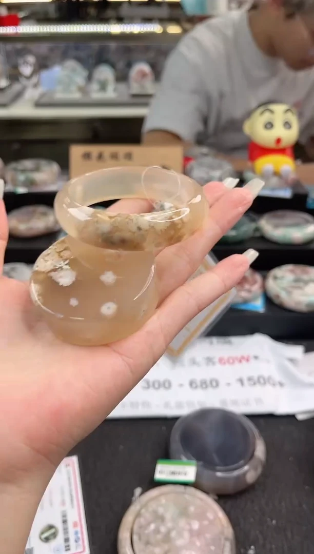 未镶嵌手镯石英质玉55圈口（赠品镯心）6658158