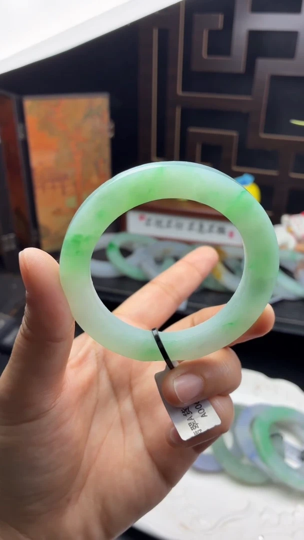 未镶嵌手镯定制翡翠行家料白底青美美镯50-56-91