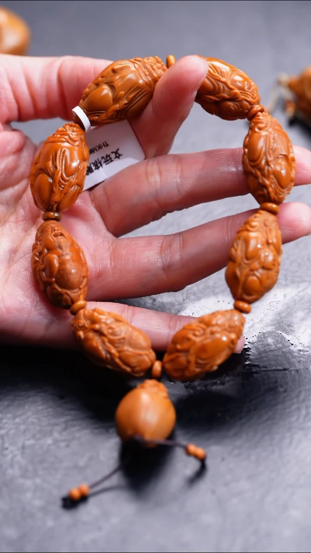 【闪购商品】橄榄核吊坠橄榄核