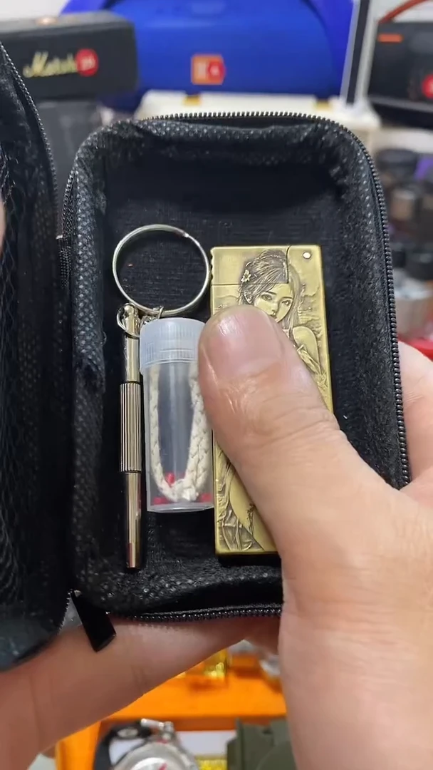 瓷片闪购商品 如图所示