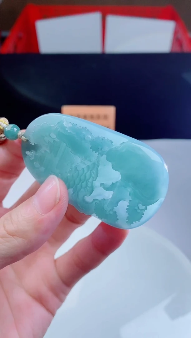 颈饰未镶嵌翡翠1