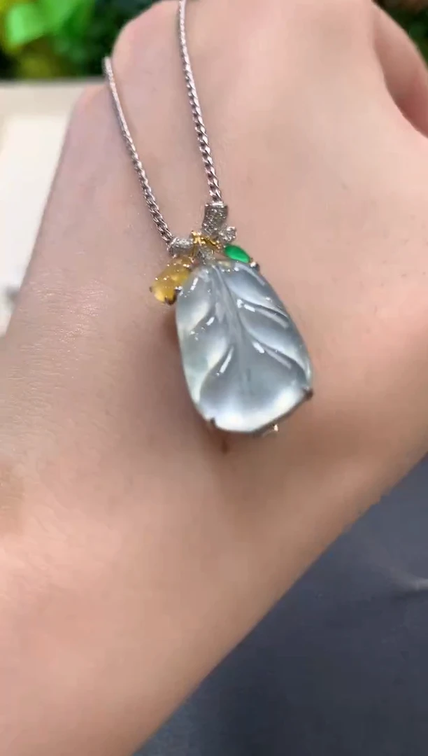 吊坠(不含链)18K金镶嵌翡翠b42