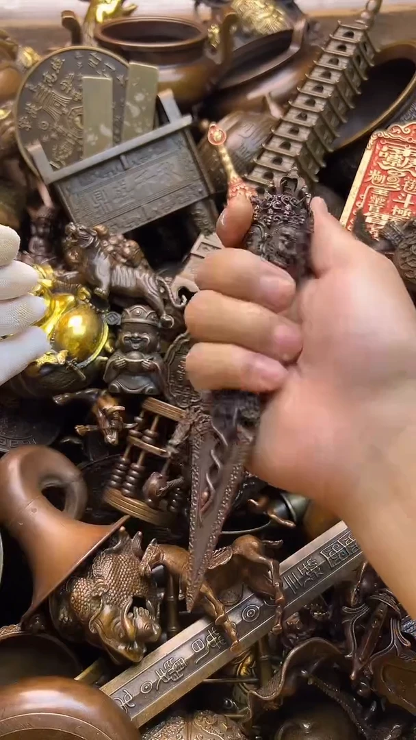 精美铜器，点击下单