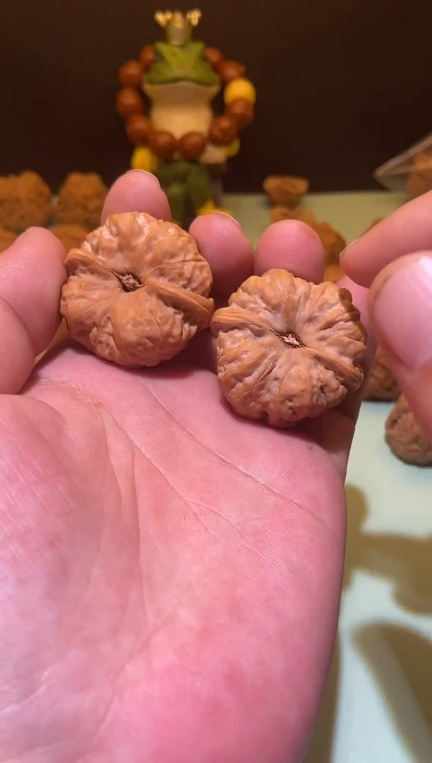 【闪购商品】文玩核桃吊坠山海核饰蛤蟆头41 389