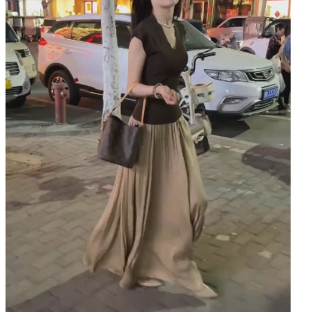 2025夏季新款网红同款洋气减龄韩版爆款上衣半身裙两件套菇凉c