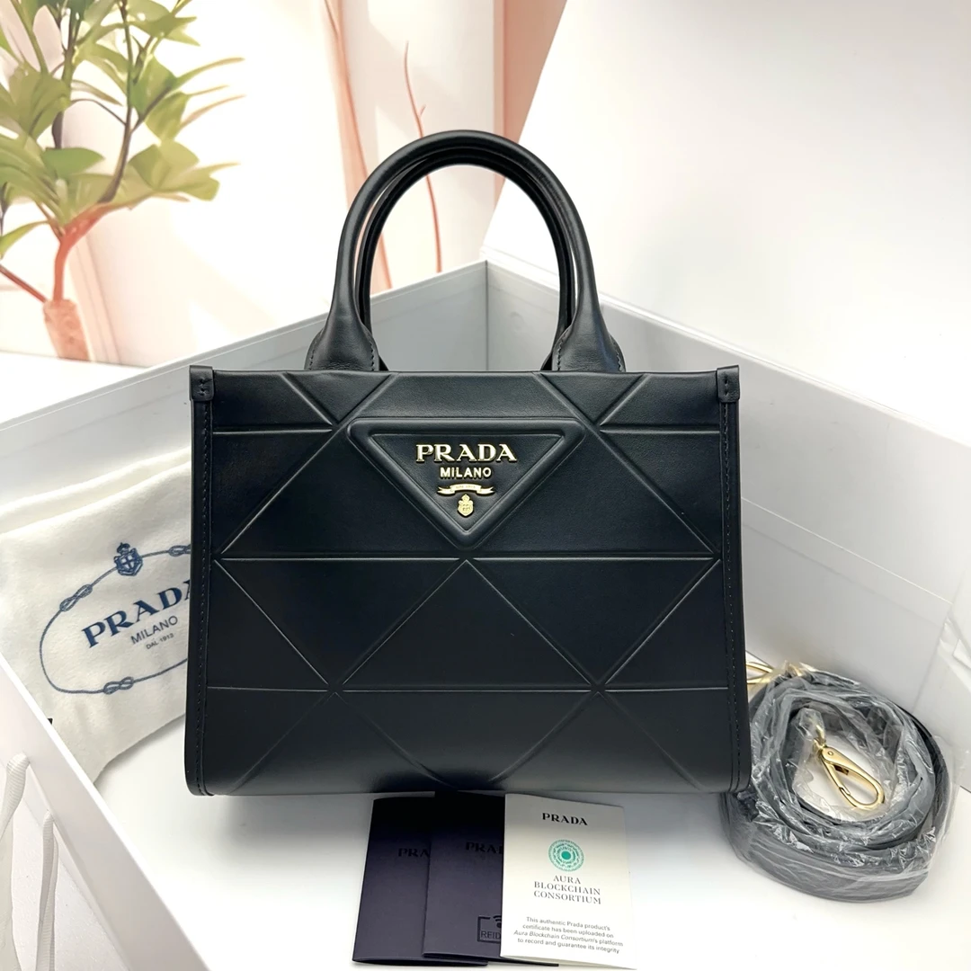 99新 Prada/普拉达 C53/657767/单肩包