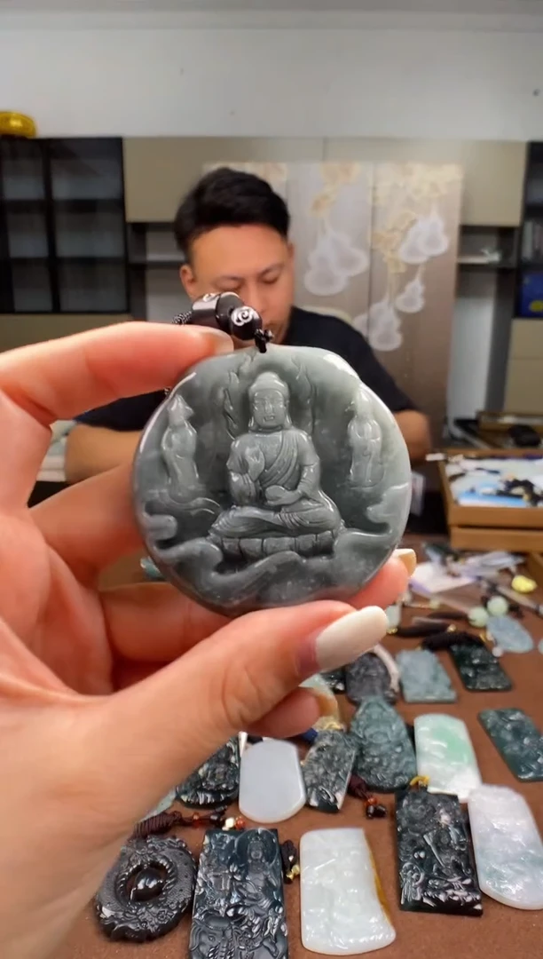 颈饰未镶嵌翡翠多样性发其一