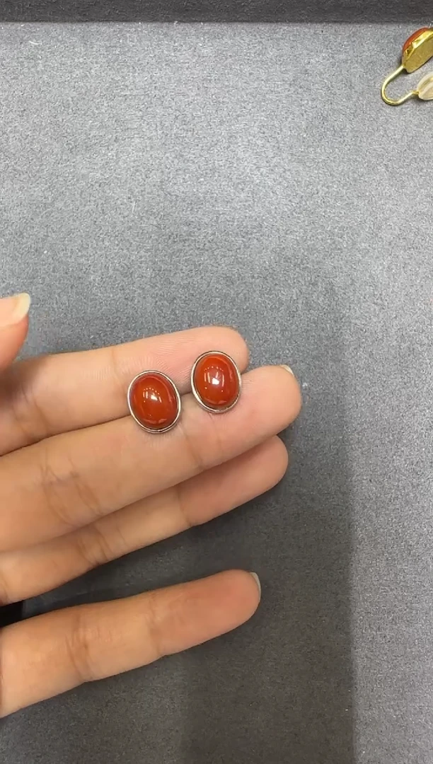 银S925镶嵌南红玛瑙耳饰约8*10mm瓦西料南红耳钉S925银