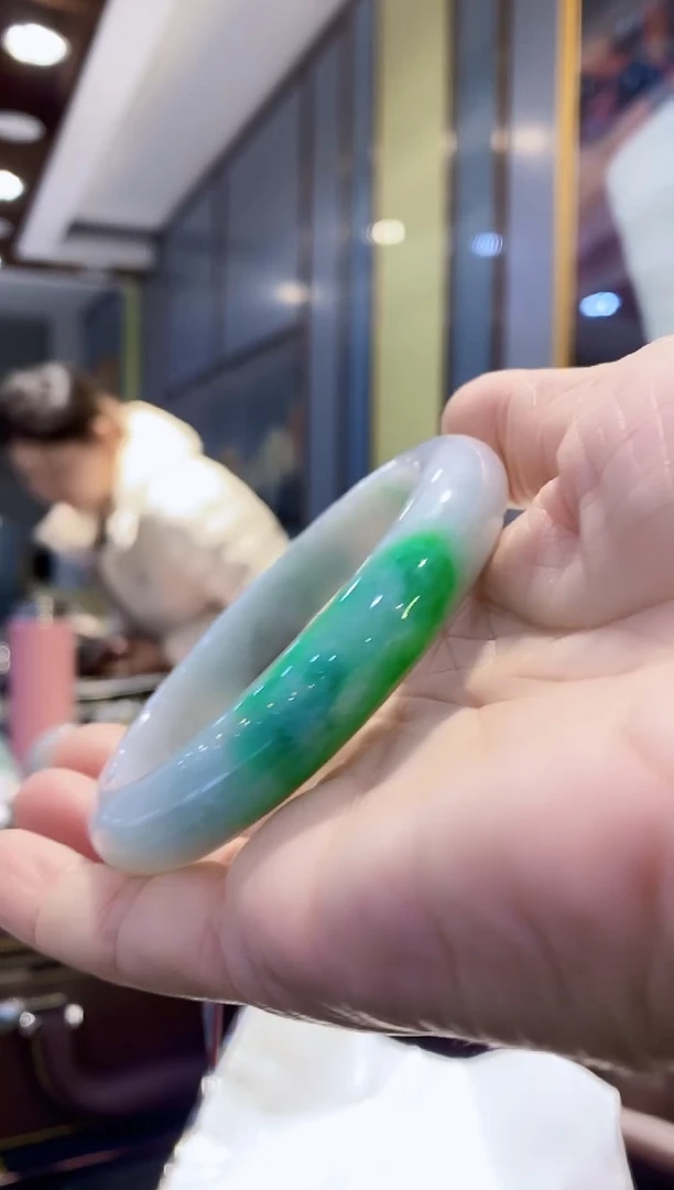 未镶嵌手镯翡翠翡翠手镯