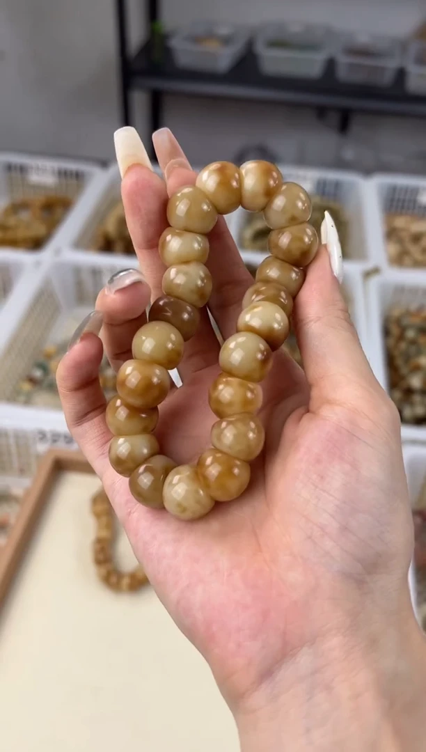 吊坠菩提根/象牙果卡14花生酥猪大肠手串327