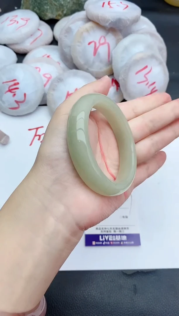 未镶嵌手镯石英质玉102+56/57