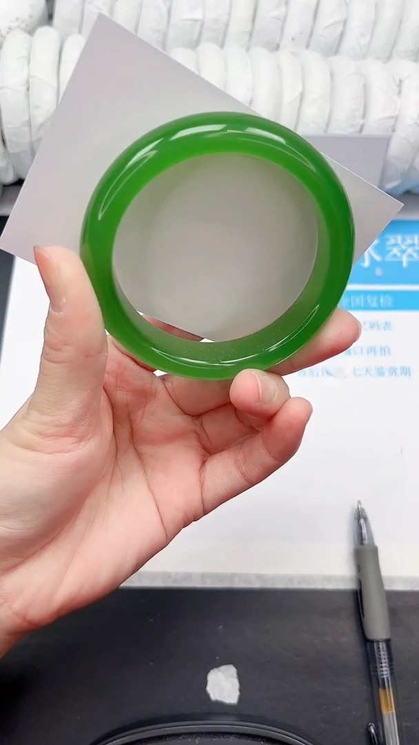 未镶嵌手镯石英质玉89-58.3ML