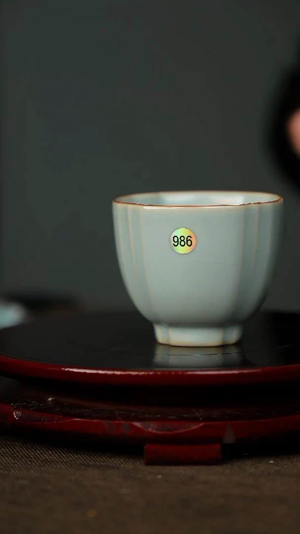 微微瑕 四方杯 无底款 拍下不退不换986