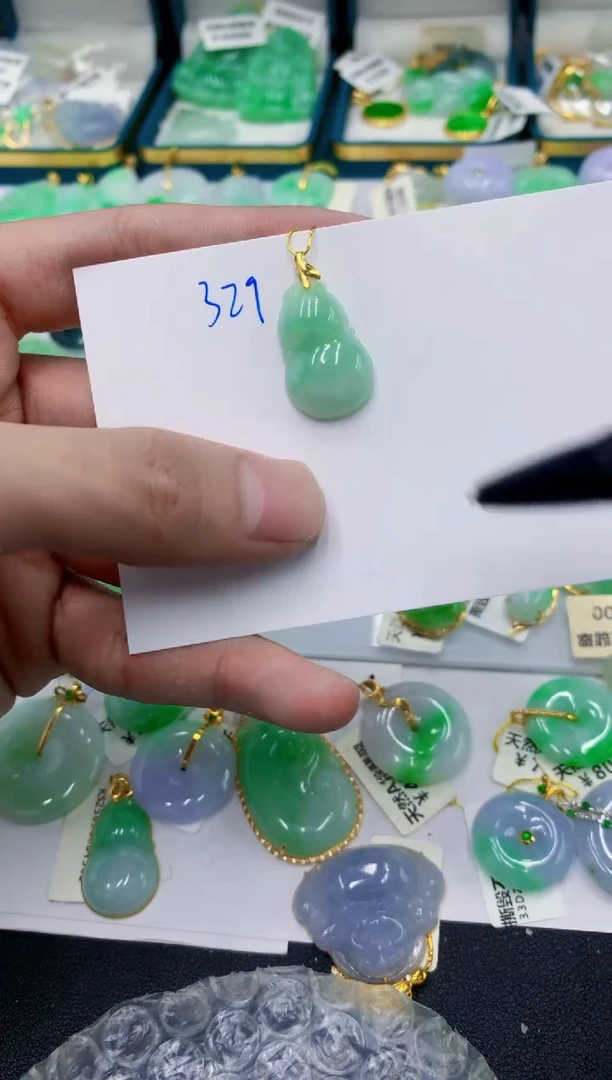 颈饰未镶嵌翡翠111111