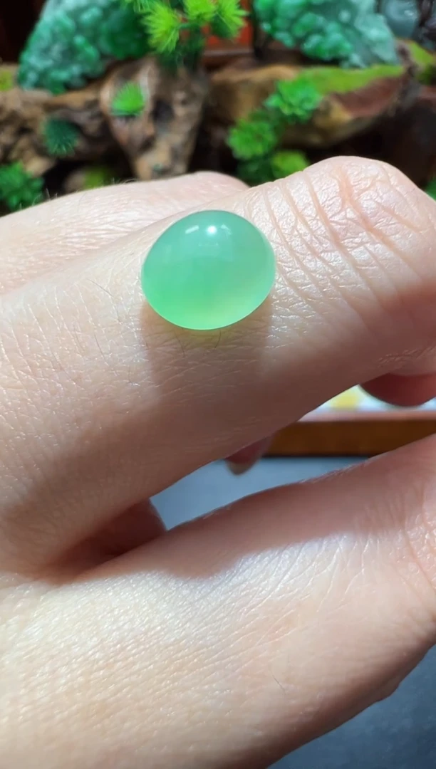 未镶嵌定制翡翠8.6*7.5*4.9蛋面
