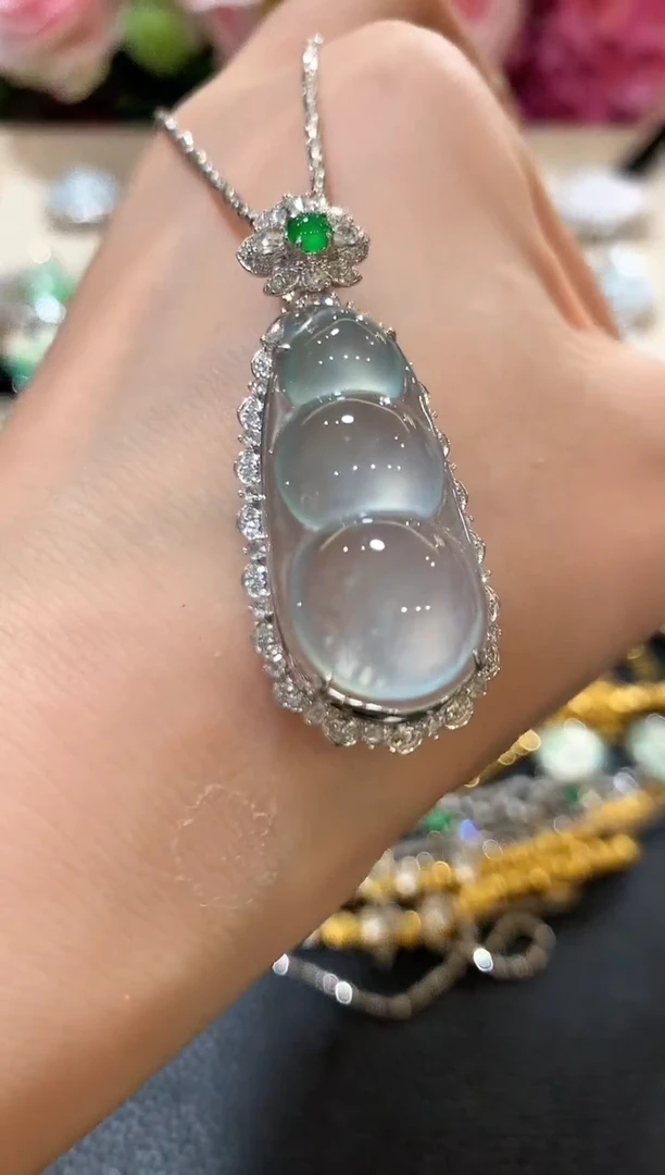 吊坠(不含链)18K金镶嵌翡翠n58