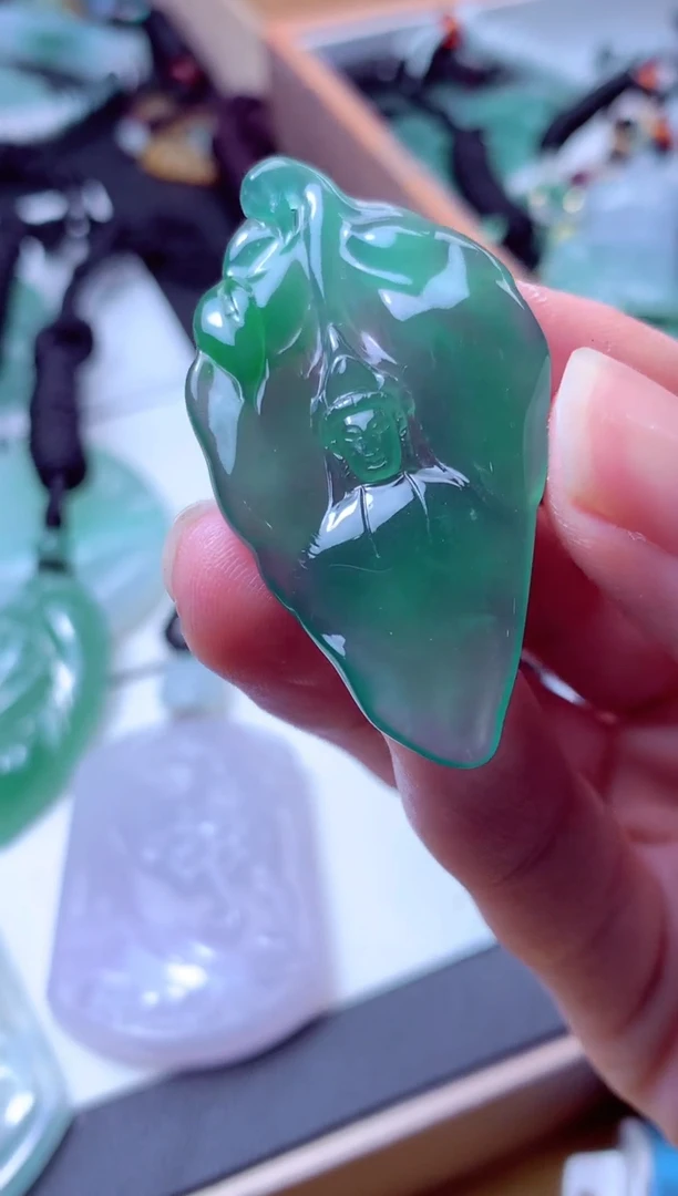 颈饰未镶嵌翡翠天然A货翡翠