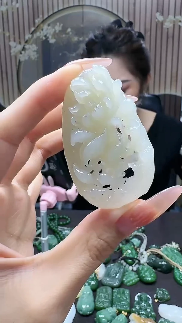未镶嵌和田玉挂件1
