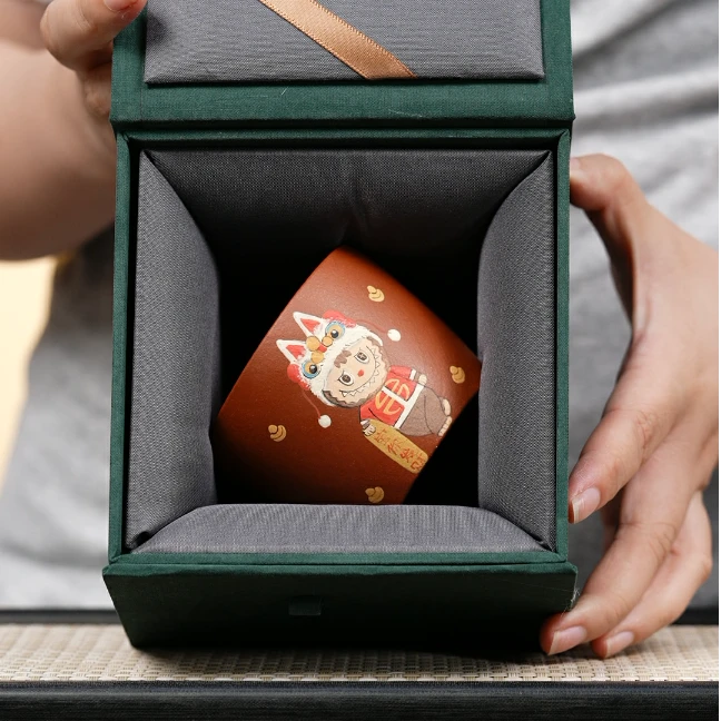 赵掌柜紫砂 红降坡泥绘浮力杯主人杯