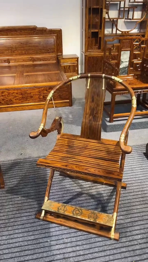 花梨木类木雕款椅子一个