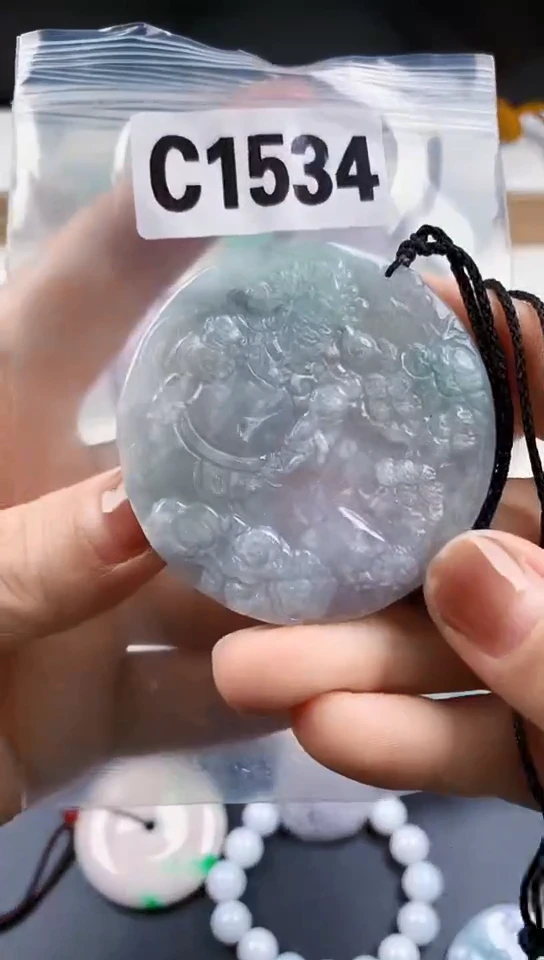 颈饰未镶嵌翡翠天然翡翠吊坠挂件