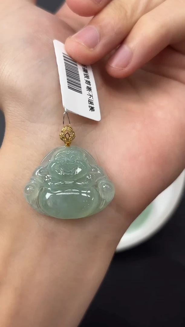 颈饰18K金镶嵌翡翠佛公