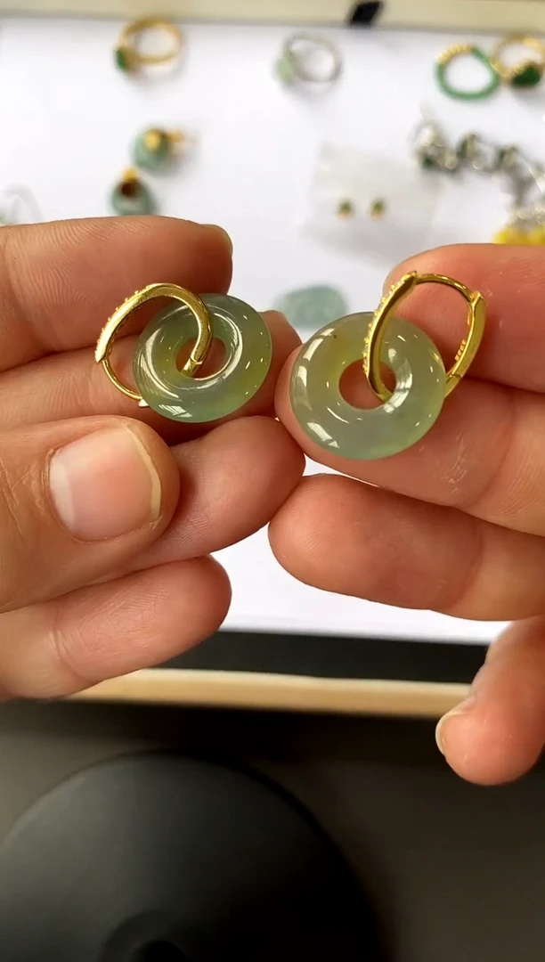 【闪购商品】翡翠耳饰银S925镀金镶嵌买断价