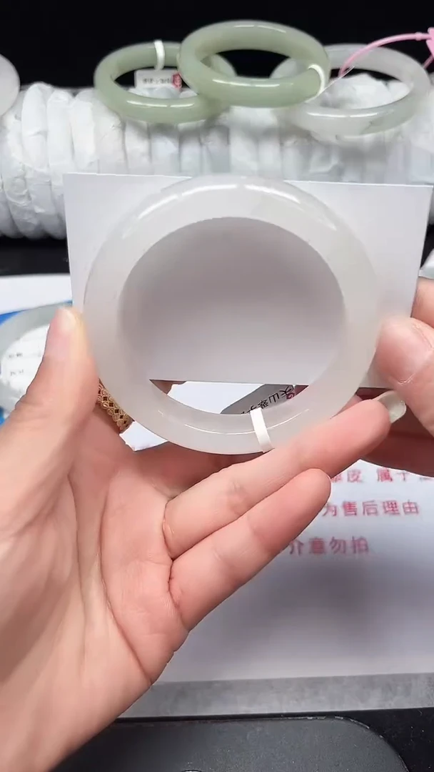 未镶嵌手镯石英质玉329-56/57