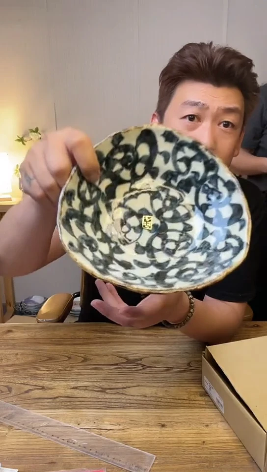 陶瓷89829...........