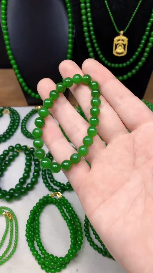 项链未镶嵌和田玉（碧玉）卡8无黑