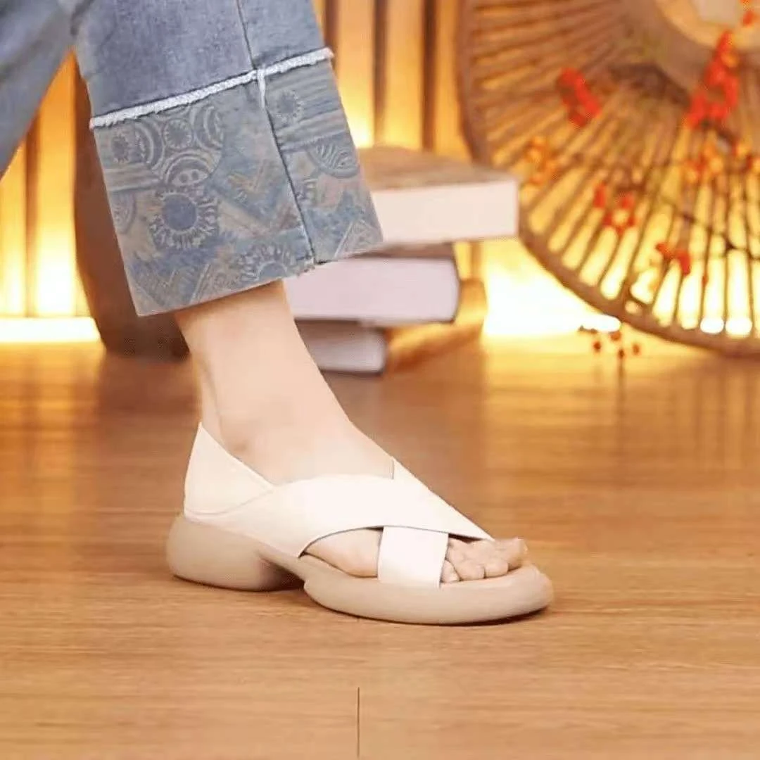 真皮平底凉鞋女2025新款夏季外穿休闲凉拖鞋软底不累脚妈妈沙滩鞋