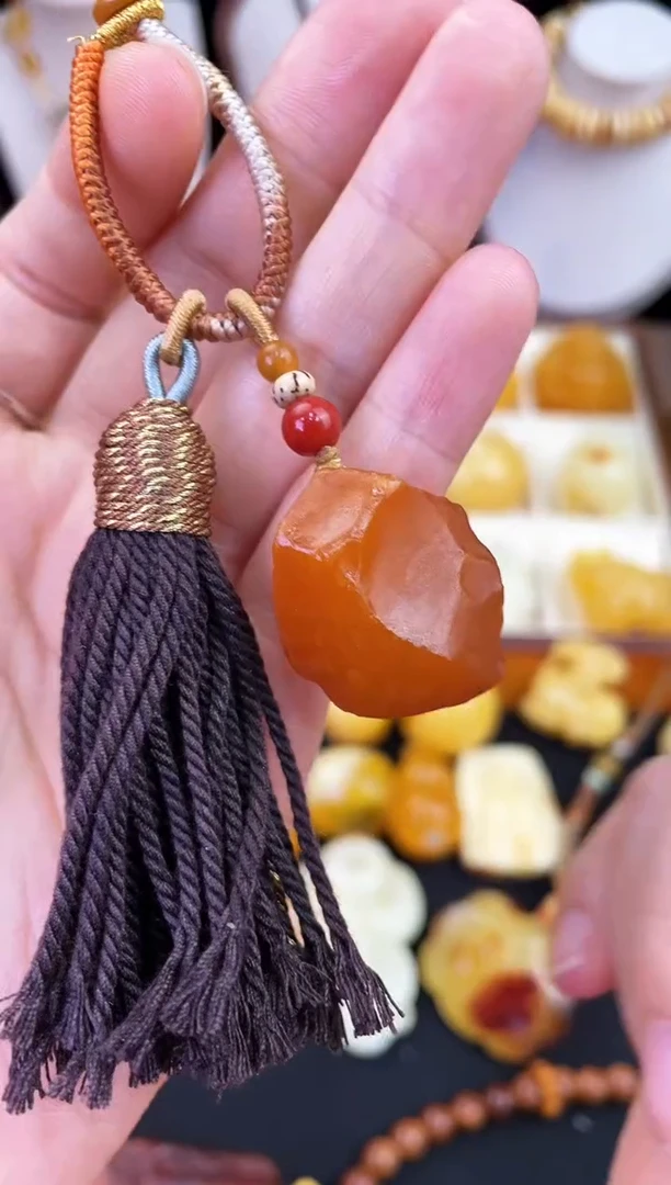 琥珀未镶嵌珠宝奇石柒月