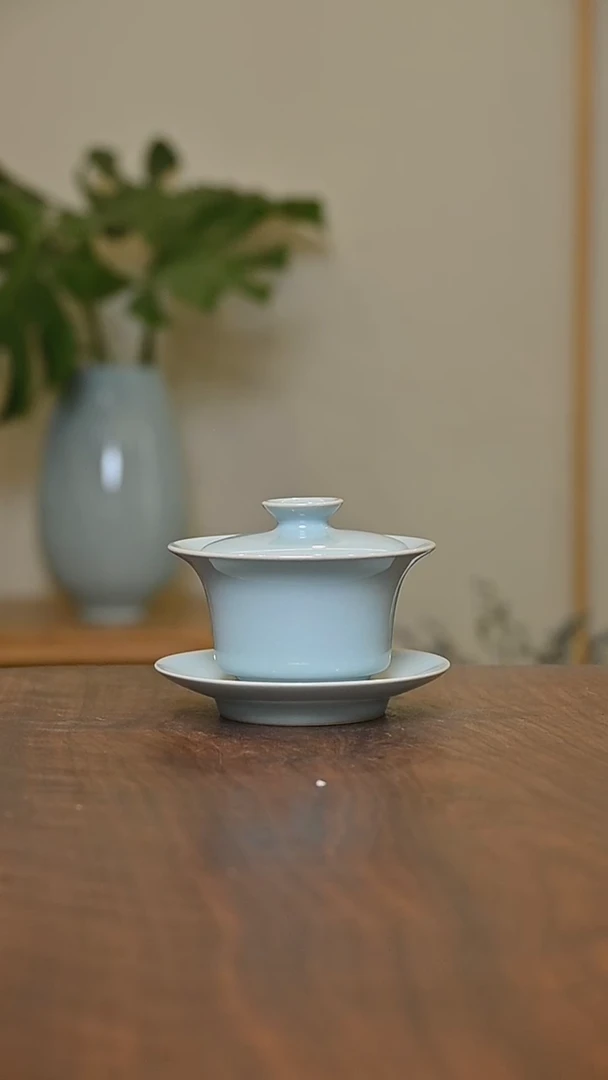 马蹄盖碗 天青 微瑕 朱家汝窑款