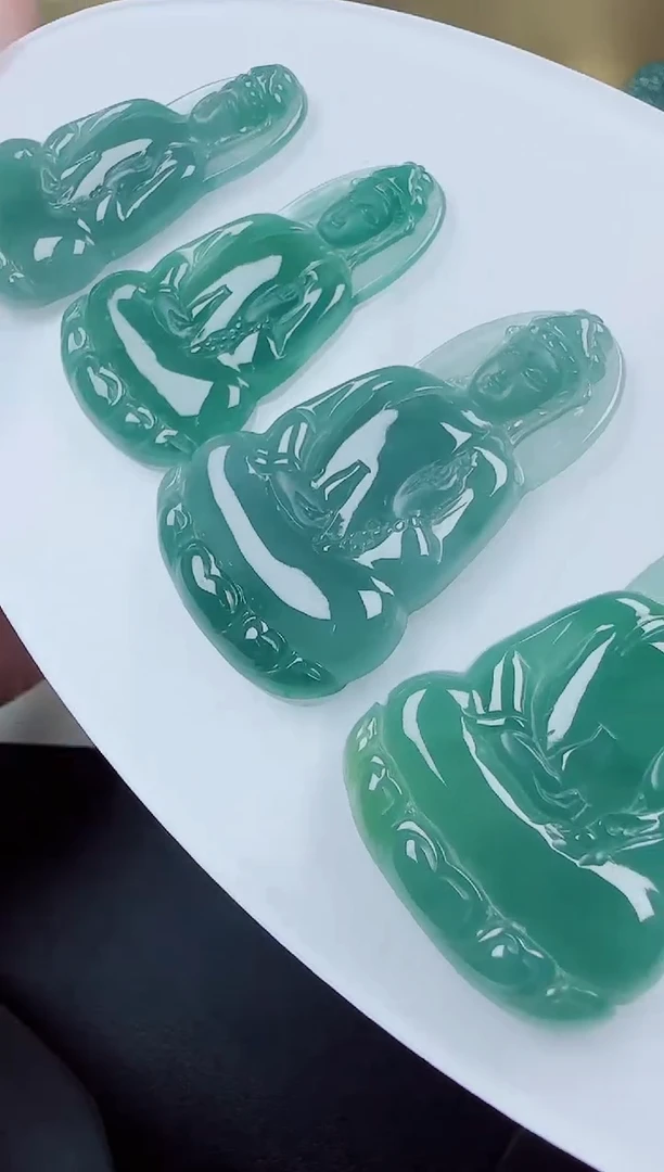 翡翠未镶嵌颈饰素衣多样性发其一