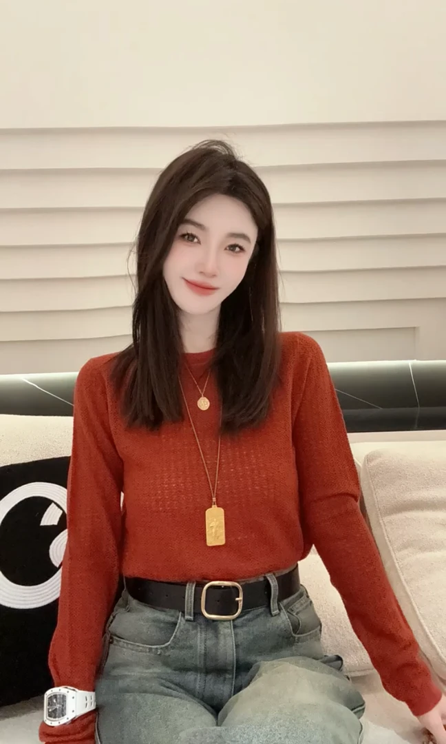 欧货2025秋冬新款简约高级感镂空日常百搭圆领显瘦长袖针织上衣女